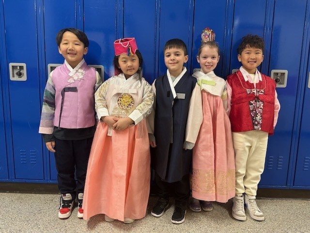 Today our students recognized the Korean Lunar New Year through KPSC led presentations, game play, and even got the chance to dress in traditional Korean clothing!